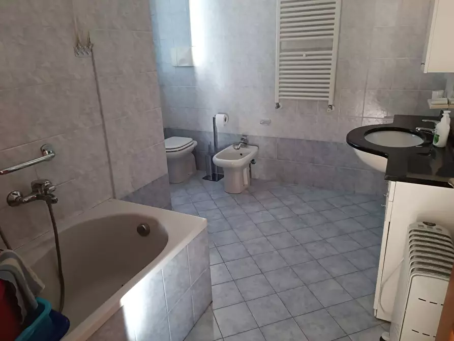 Immagine 19 di Appartamento in affitto  in via Volta 188 a Senago