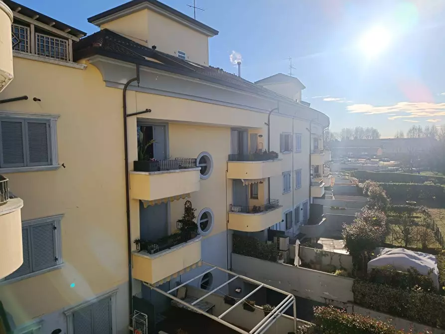 Immagine 2 di Appartamento in affitto  in via Volta 188 a Senago
