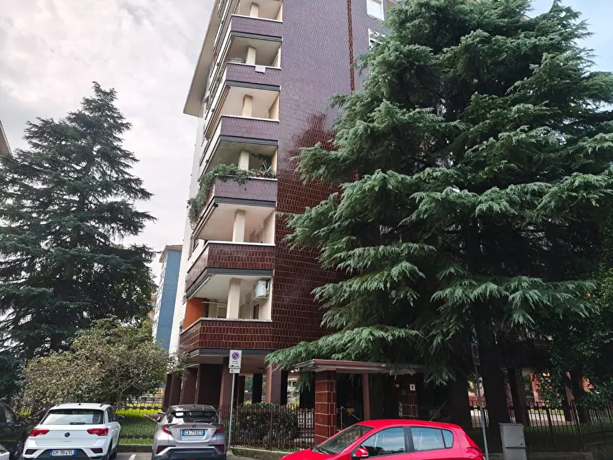 Immagine 1 di Camera in affitto  in via Trento a Paderno Dugnano