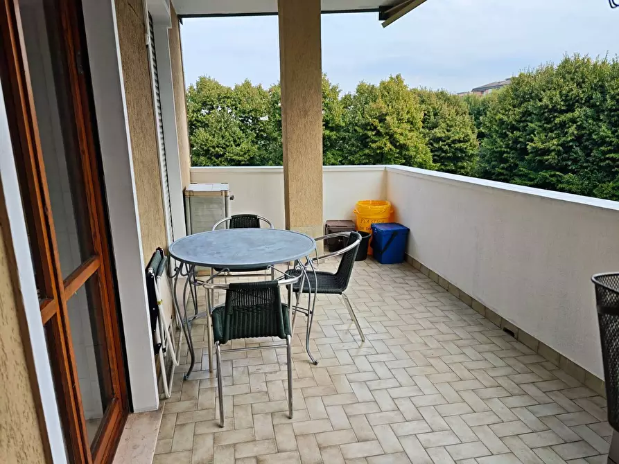 Immagine 12 di Camera in affitto  in via Trento a Paderno Dugnano