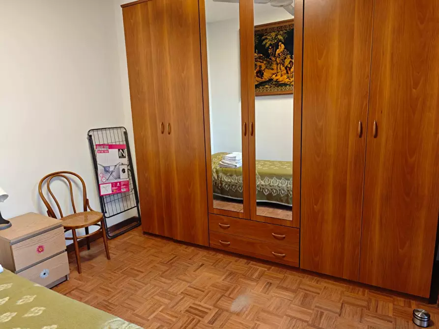 Immagine 18 di Camera in affitto  in via Trento a Paderno Dugnano