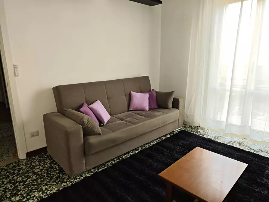 Immagine 14 di Appartamento in affitto  in Via XXV Aprile a Paderno Dugnano