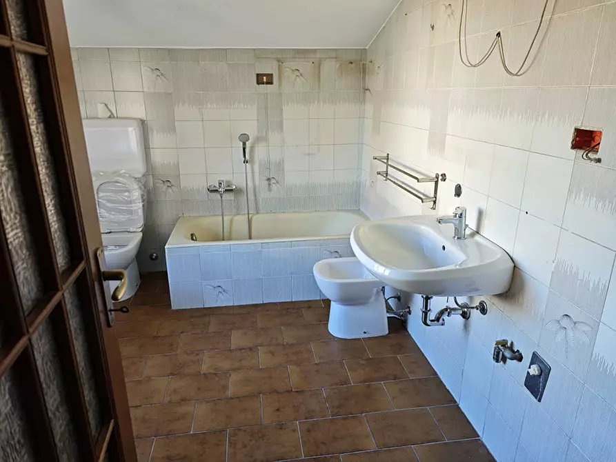 Immagine 12 di Appartamento in affitto  in via Toti 23 a Paderno Dugnano