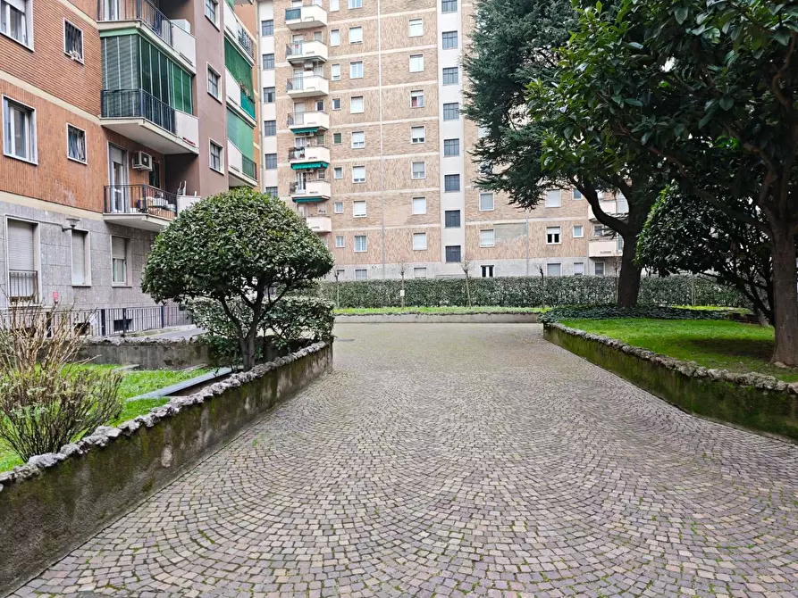 Immagine 5 di Appartamento in affitto  in via Rapisardi 15 a Milano