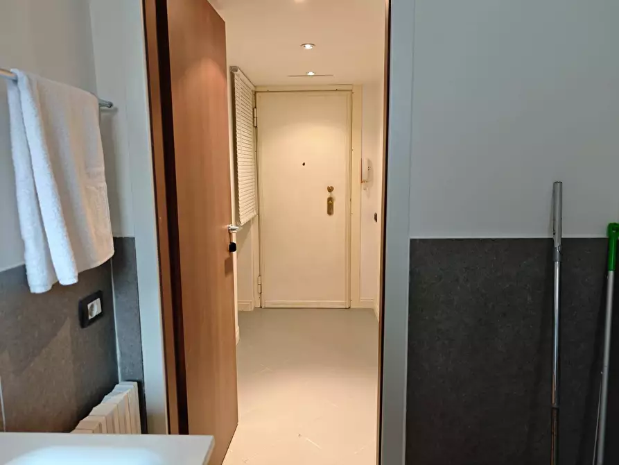 Immagine 8 di Appartamento in affitto  in via Rapisardi 15 a Milano