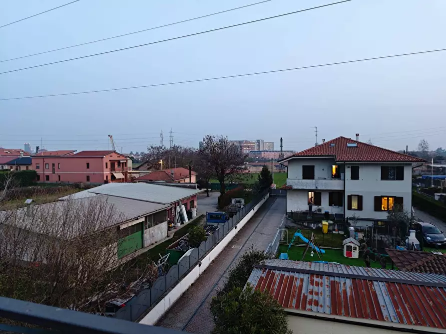Immagine 30 di Appartamento in affitto  in via Cassinetta 49 a Desio