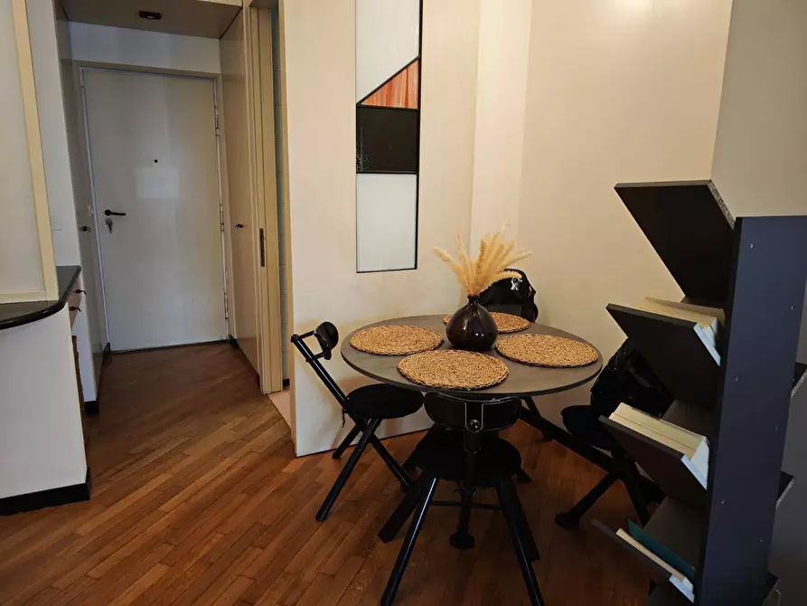Immagine 1 di Appartamento in affitto  in via Cremosano 4 a Milano