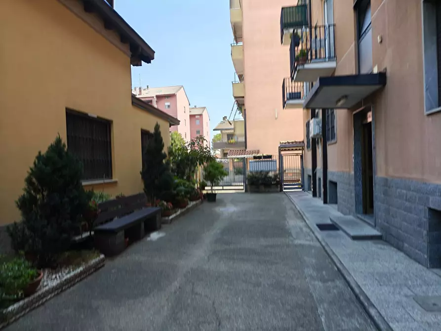Immagine 19 di Appartamento in affitto  in via assunta 16 a Paderno Dugnano