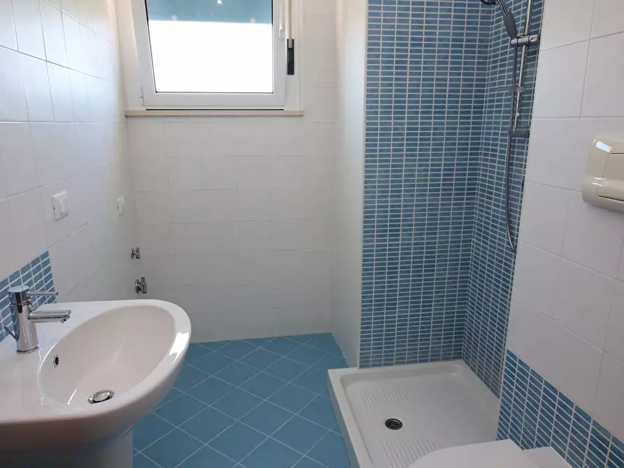 Immagine 23 di Appartamento in vendita  in Via Cavour 22 a Tortoreto