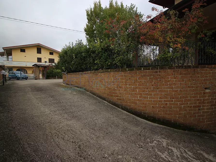 Immagine 4 di Villa in vendita  in Via Mirabilii 16B a Campli