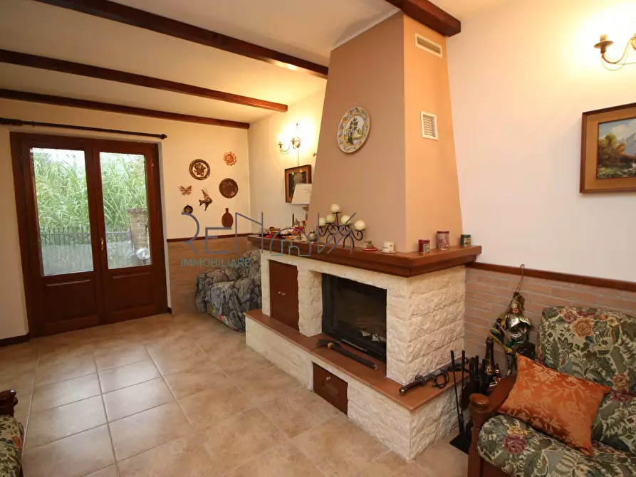 Immagine 26 di Villa in vendita  in Via Mirabilii 16B a Campli