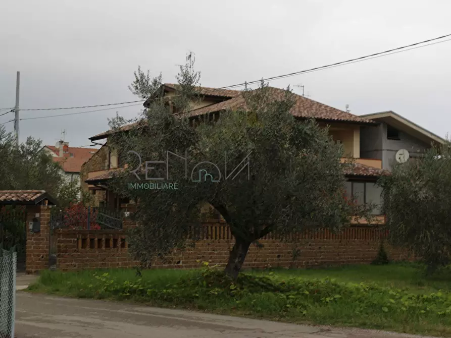 Immagine 2 di Villa in vendita  in Via Mirabilii 16B a Campli