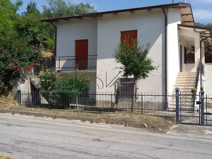 Immagine 2 di Casa indipendente in vendita  in Strada Provinciale 262 a Mosciano Sant'angelo