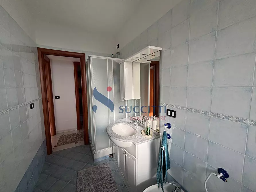 Immagine 25 di Appartamento in vendita  in Via Belvedere a Tortoreto