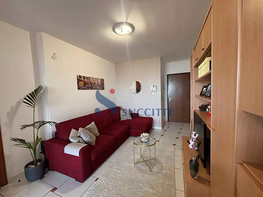 Immagine 5 di Appartamento in vendita  in Via Belvedere a Tortoreto