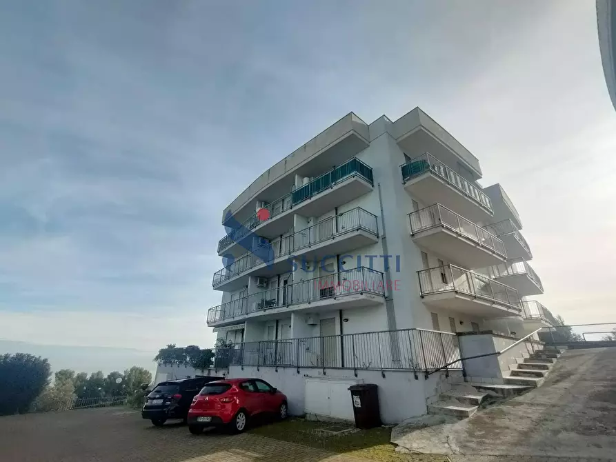 Immagine 1 di Appartamento in vendita  in Via Belvedere a Tortoreto