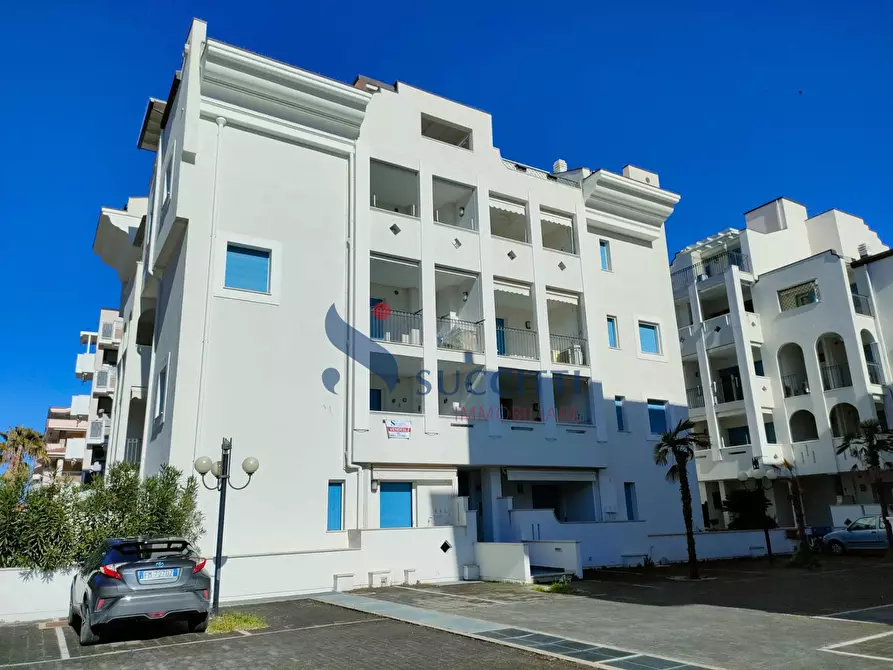 Immagine 30 di Appartamento in vendita  in via Camillo Benso di Cavour 22 a Tortoreto