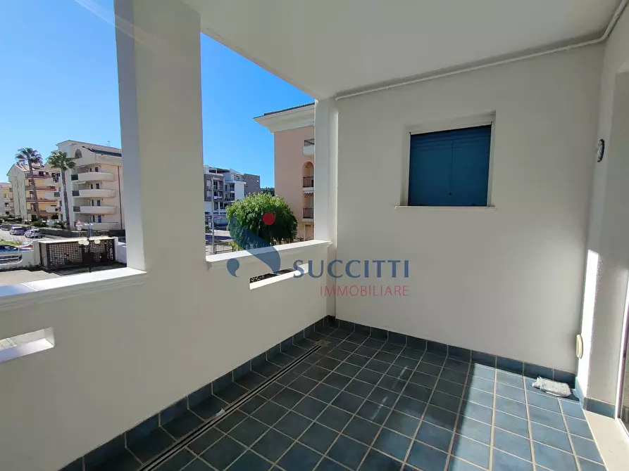 Immagine 13 di Appartamento in vendita  in via Camillo Benso di Cavour 22 a Tortoreto