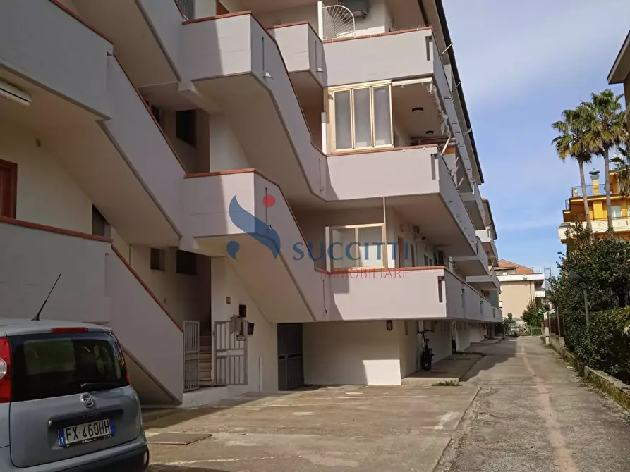 Immagine 15 di Appartamento in vendita  in Via Mincio 14/A a Alba Adriatica