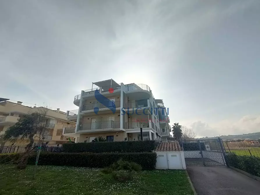 Immagine 26 di Appartamento in vendita  in viale sirena 488 a Tortoreto