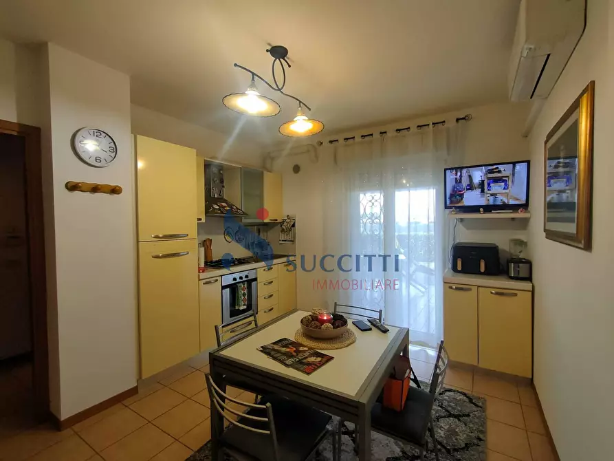 Immagine 3 di Appartamento in vendita  in viale sirena 488 a Tortoreto