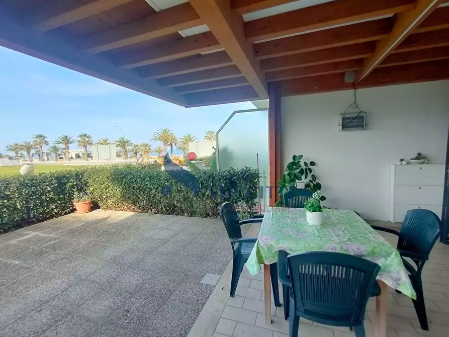 Immagine 18 di Appartamento in vendita  in viale sirena 488 a Tortoreto