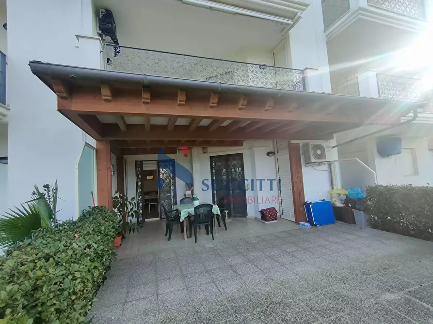 Immagine 21 di Appartamento in vendita  in viale sirena 488 a Tortoreto