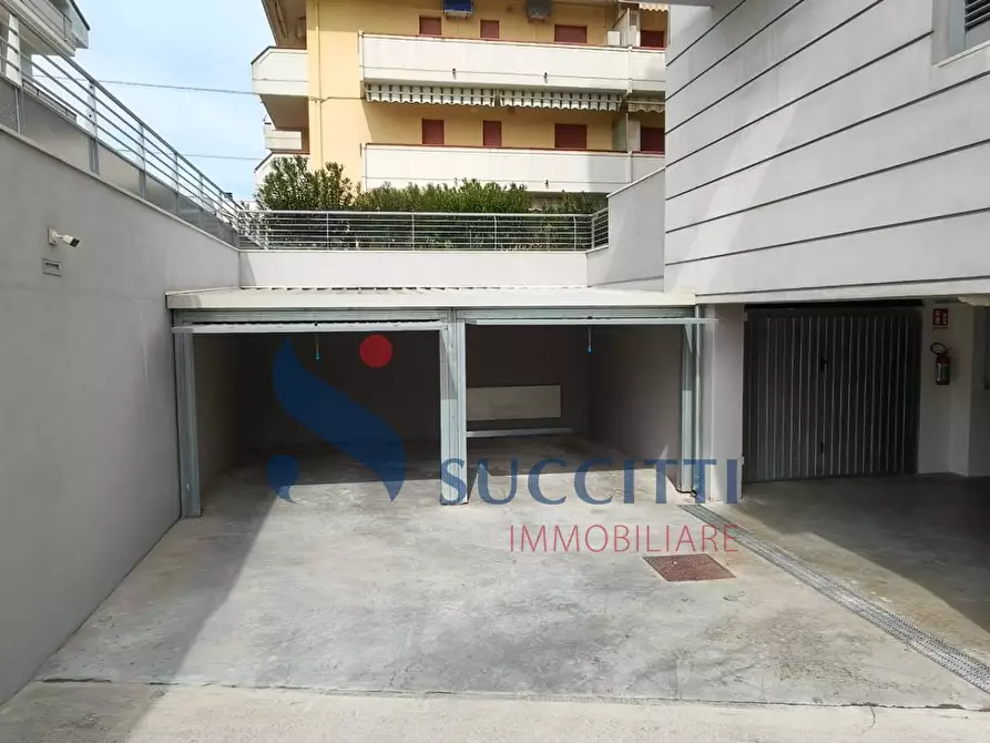 Immagine 25 di Appartamento in vendita  in Via Merano 12 a Giulianova