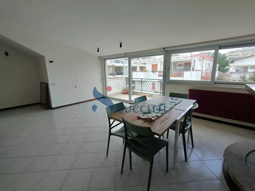 Immagine 4 di Appartamento in vendita  in Via Gioacchino Rossini 10 a Tortoreto