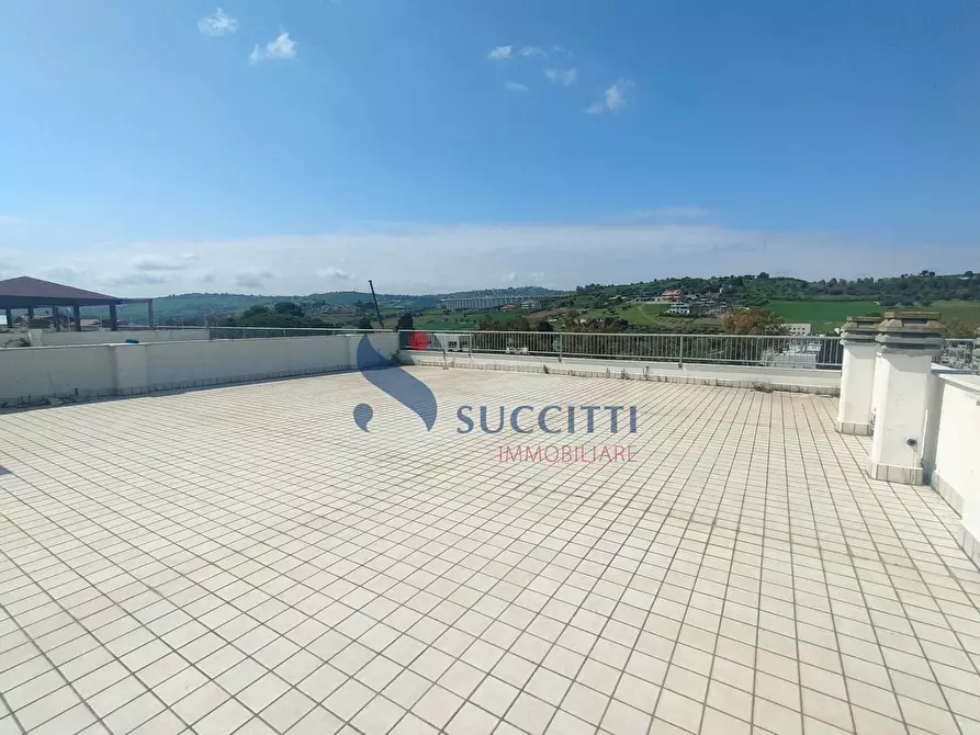 Immagine 2 di Appartamento in vendita  in via Guttuso 6 a Tortoreto