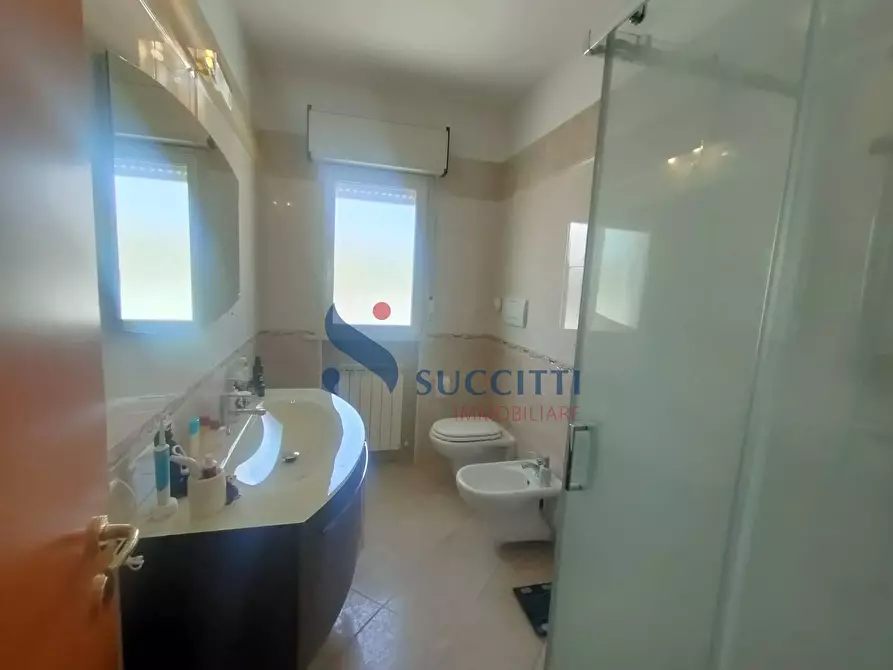 Immagine 21 di Appartamento in vendita  in via Guttuso 6 a Tortoreto