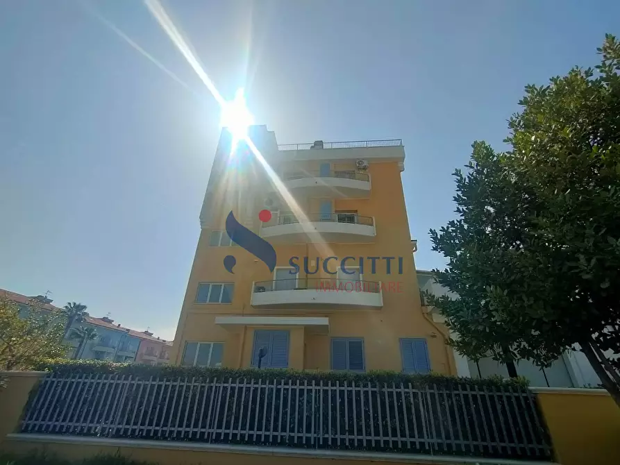 Immagine 45 di Appartamento in vendita  in via Guttuso 6 a Tortoreto