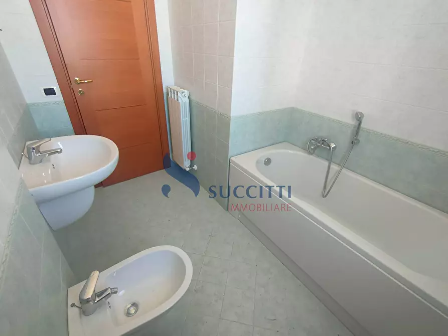 Immagine 20 di Appartamento in vendita  in Via 2 Giugno a Tortoreto