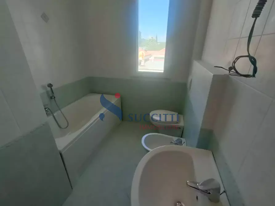 Immagine 22 di Appartamento in vendita  in Via 2 Giugno a Tortoreto