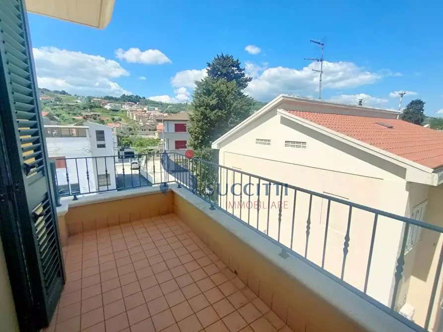 Immagine 7 di Appartamento in vendita  in Via 2 Giugno a Tortoreto