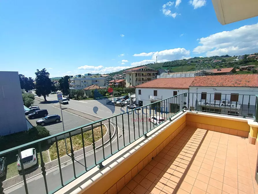 Immagine 12 di Appartamento in vendita  in Via 2 Giugno a Tortoreto