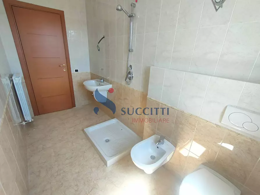 Immagine 13 di Appartamento in vendita  in Via 2 Giugno a Tortoreto