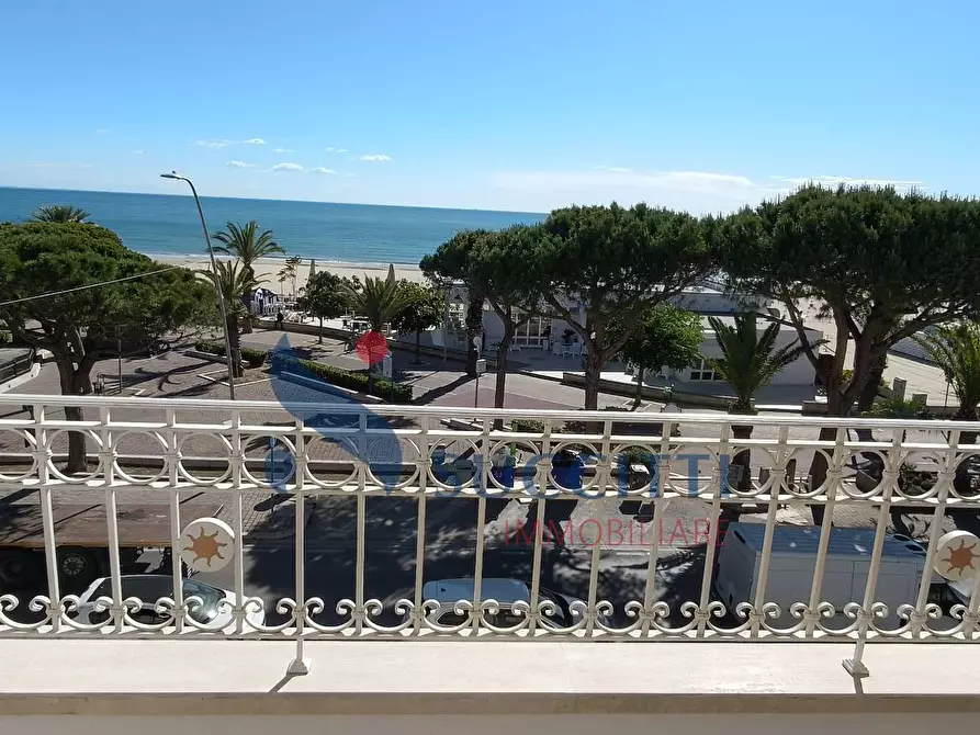 Immagine 15 di Appartamento in affitto  in Lungomare Sirena angolo Via Gabriele D'Annunzio a Tortoreto