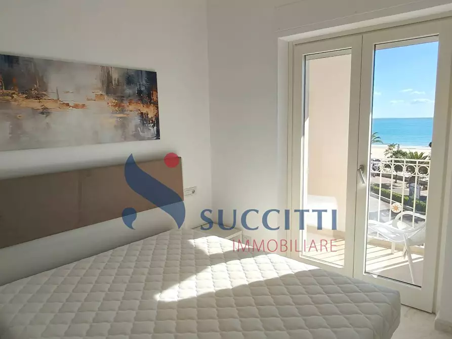 Immagine 23 di Appartamento in affitto  in Lungomare Sirena angolo Via Gabriele D'Annunzio a Tortoreto