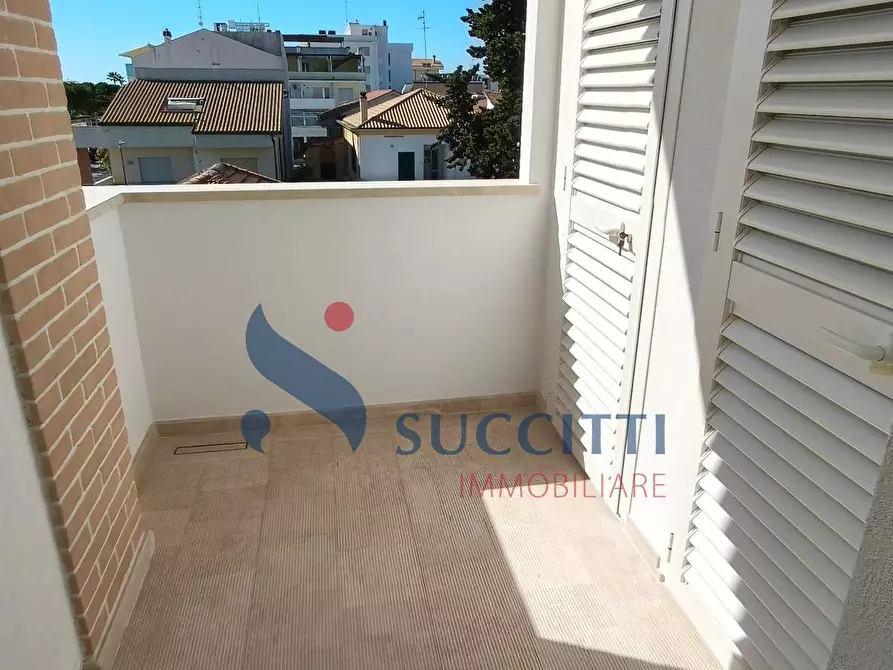 Immagine 30 di Appartamento in affitto  in Lungomare Sirena angolo Via Gabriele D'Annunzio a Tortoreto