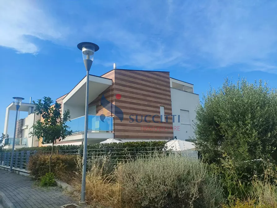 Immagine 38 di Appartamento in vendita  in via Tazio Nuvolari 3 a Tortoreto