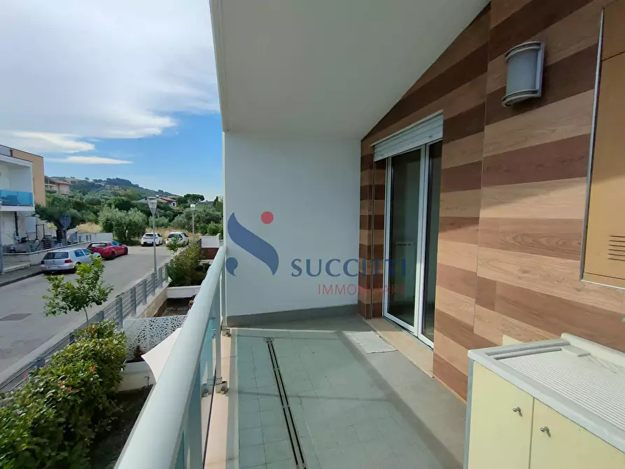 Immagine 17 di Appartamento in vendita  in via Tazio Nuvolari 3 a Tortoreto
