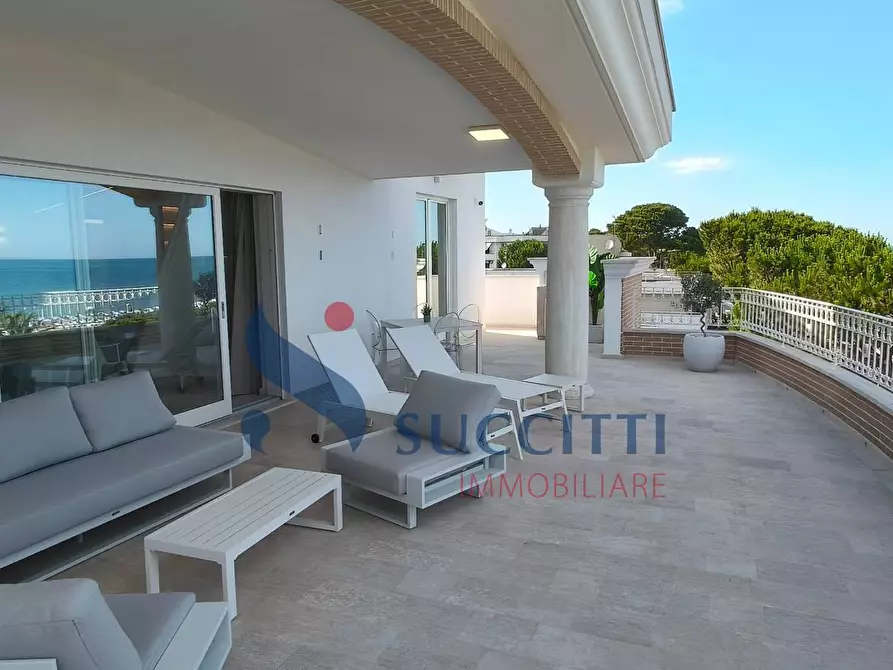 Immagine 13 di Appartamento in affitto  in Lungomare Sirena n. 338 angolo Via G. D'Annunzio a Tortoreto