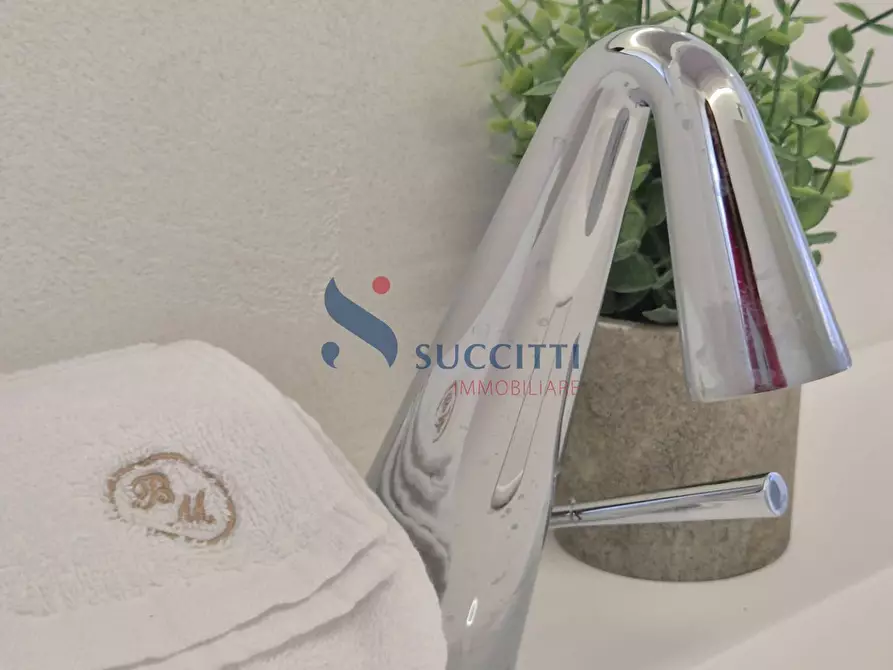 Immagine 41 di Appartamento in affitto  in Lungomare Sirena n. 338 angolo Via G. D'Annunzio a Tortoreto