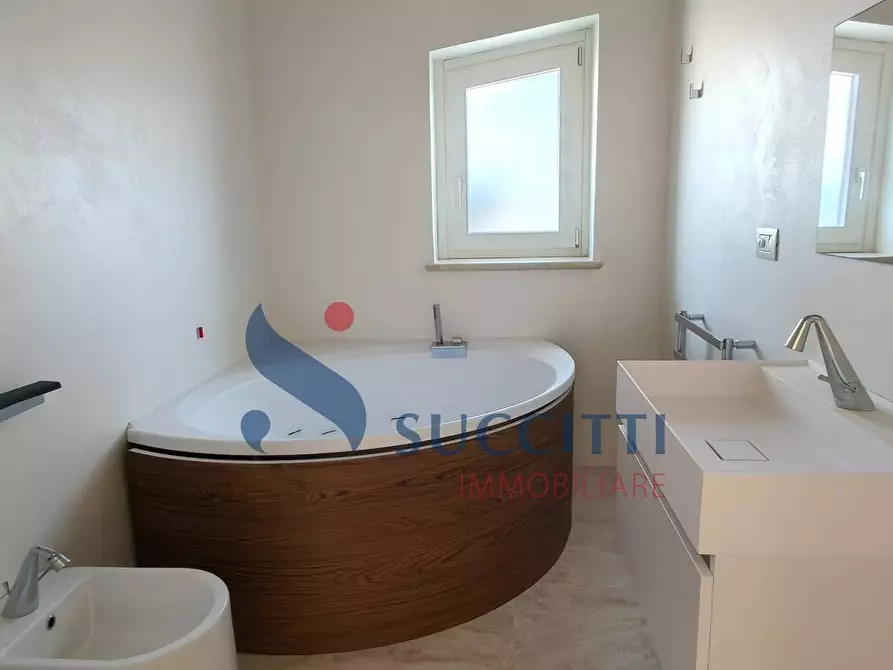 Immagine 29 di Appartamento in affitto  in Lungomare Sirena n. 338 angolo Via G. D'Annunzio a Tortoreto