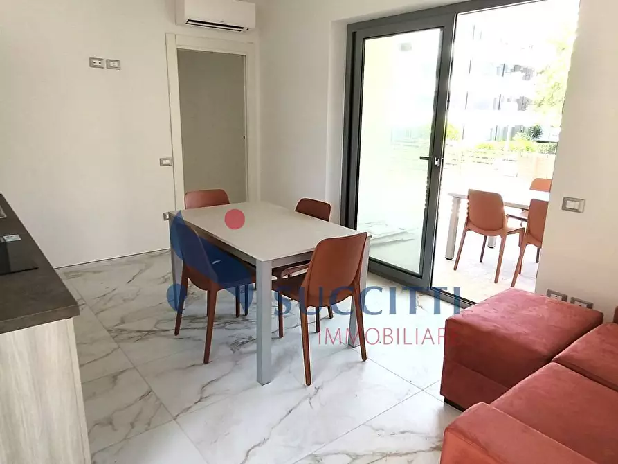 Immagine 1 di Appartamento in vendita  in via Rovigo a Alba Adriatica
