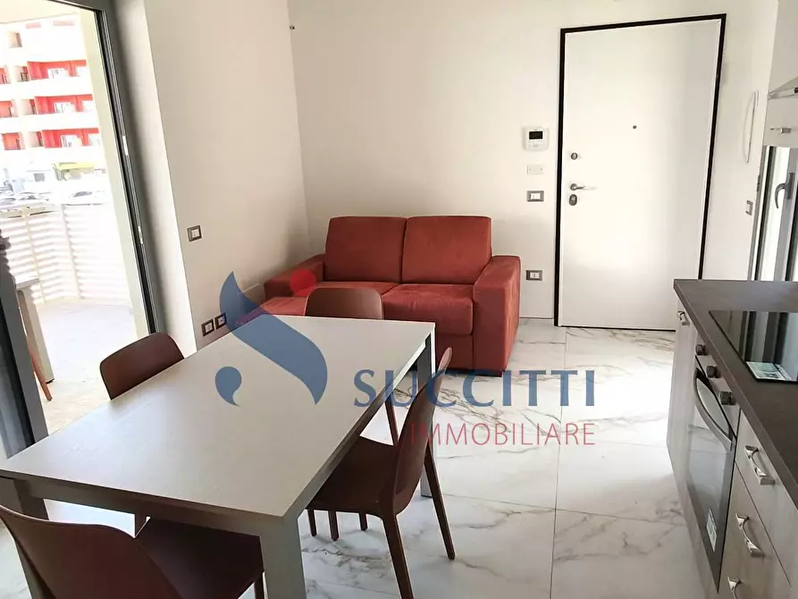 Immagine 2 di Appartamento in vendita  in via Rovigo a Alba Adriatica