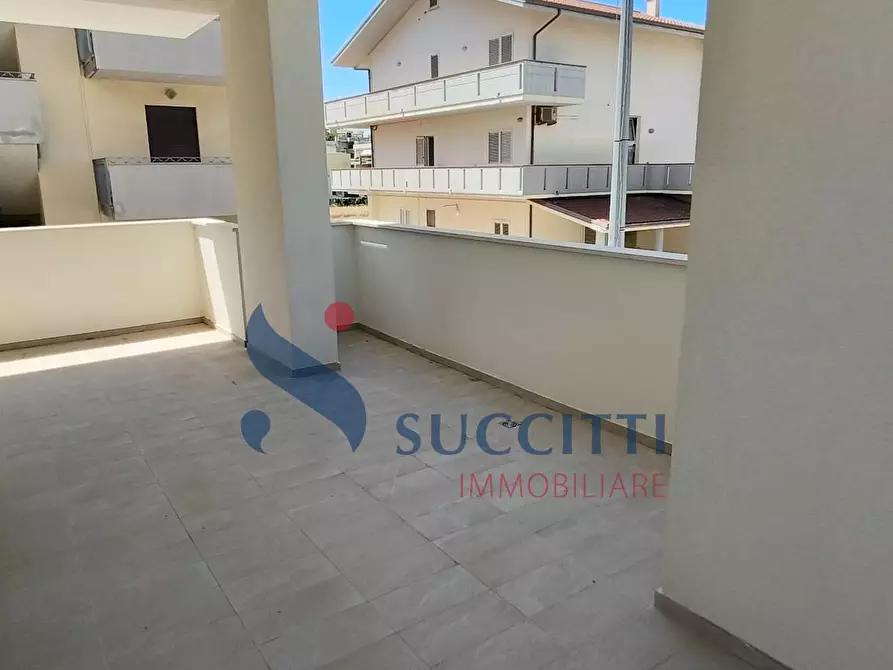 Immagine 15 di Appartamento in vendita  in via Rovigo a Alba Adriatica