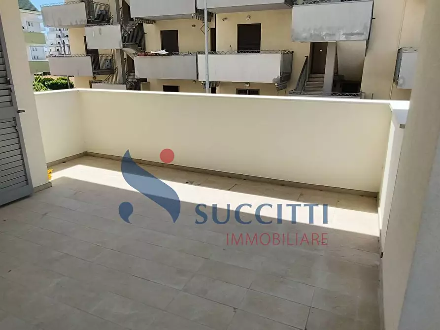 Immagine 16 di Appartamento in vendita  in via Rovigo a Alba Adriatica