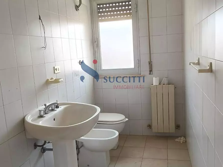 Immagine 14 di Appartamento in vendita  in Via Gentile da Fabriano 8 a Martinsicuro